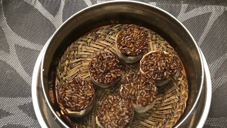 356. Steamed Shaomai Sticky Rice Shanghai Style 上海糯米燒賣